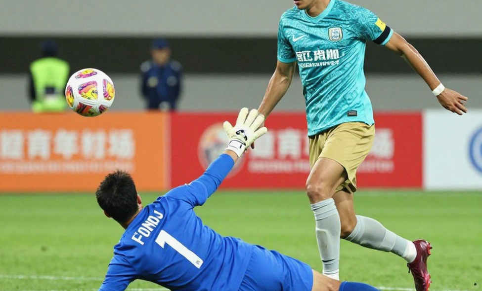 V.League đang tự rút cạn ruột mình bằng những bản hợp đồng cho mượn