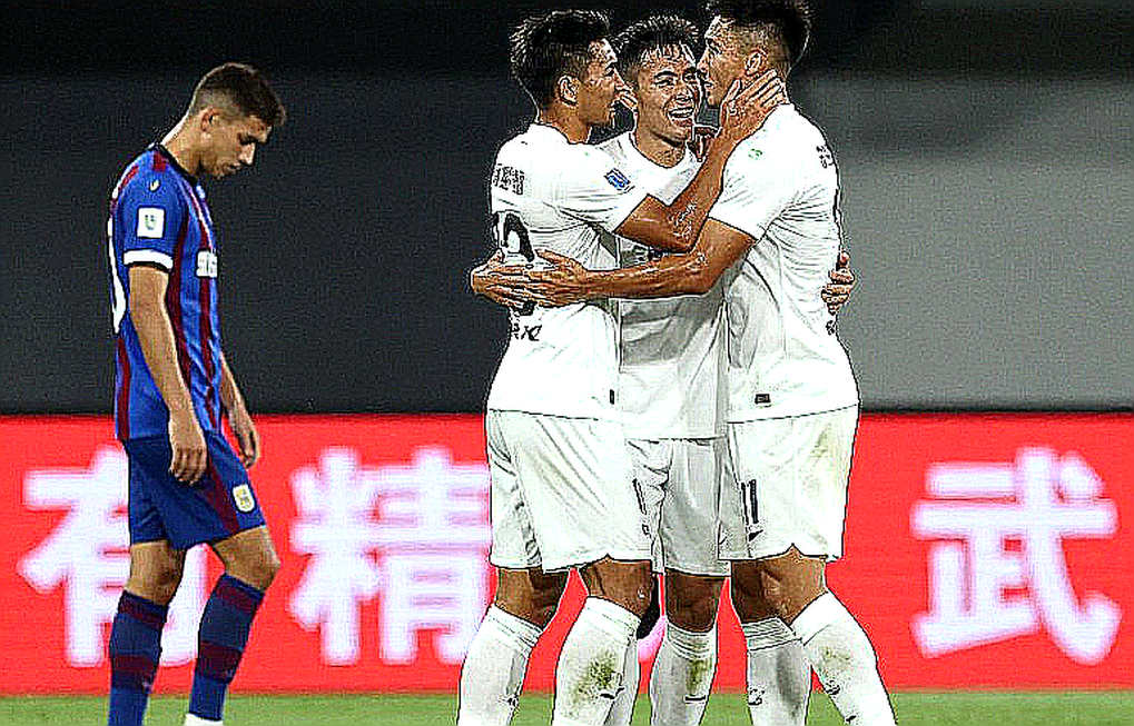 Ryotaro Ito: Crossroads Between Sint-Truiden and Celta Vigo