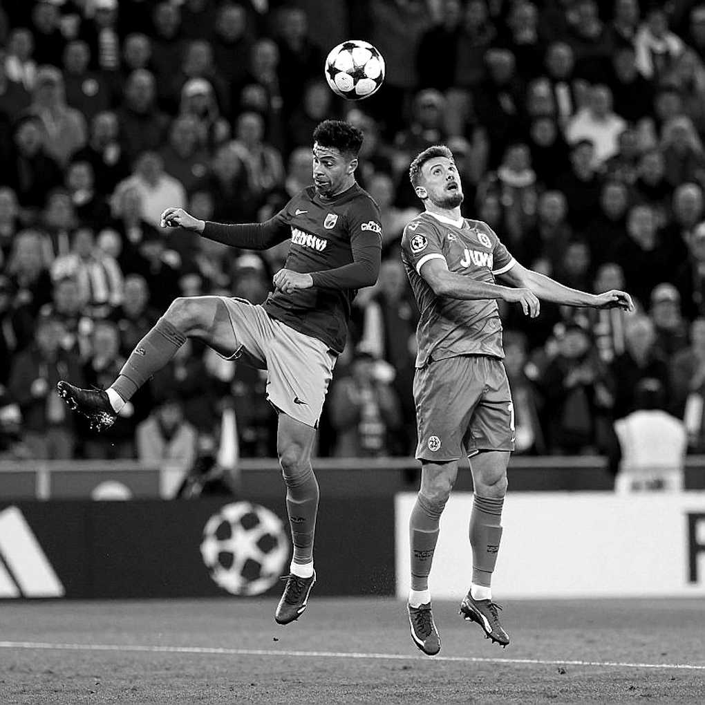 Chuyển nhượng V.League 2026: Giải phẫu dòng tiền trong một bản hợp đồng mười một trang
