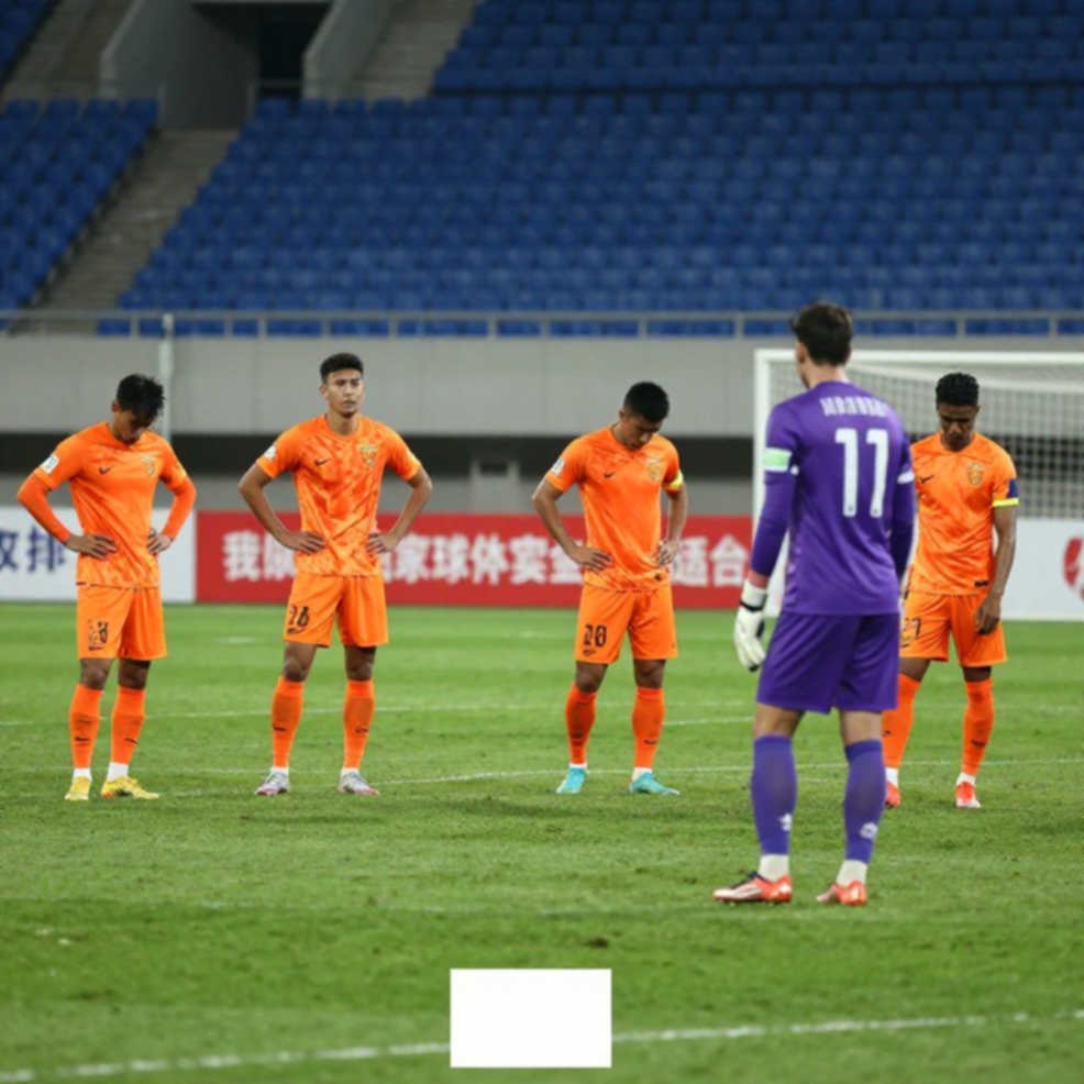 Trọng tài Australia rời sân 43 ngày: thỏa thuận một mùa cứu vòng mở màn A-League