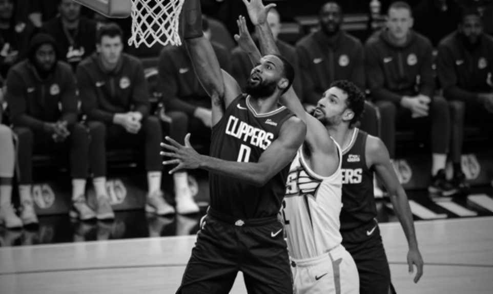 Balcerowski lập kỷ lục cá nhân, Barcelona thắng Leyma Coruña 119-101 ở vòng mở màn Liga Endesa